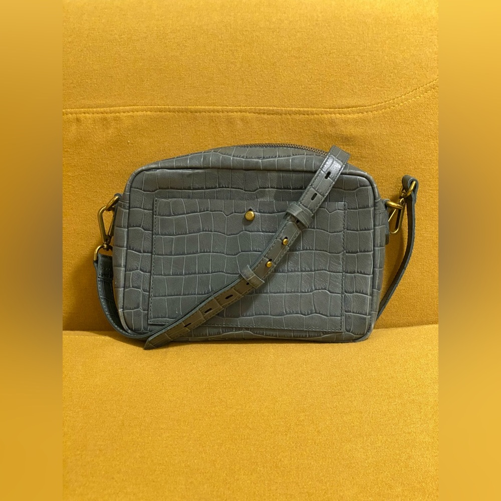 Madewell The Large Transport Camera Bag: Croc Embossed Leather Edition